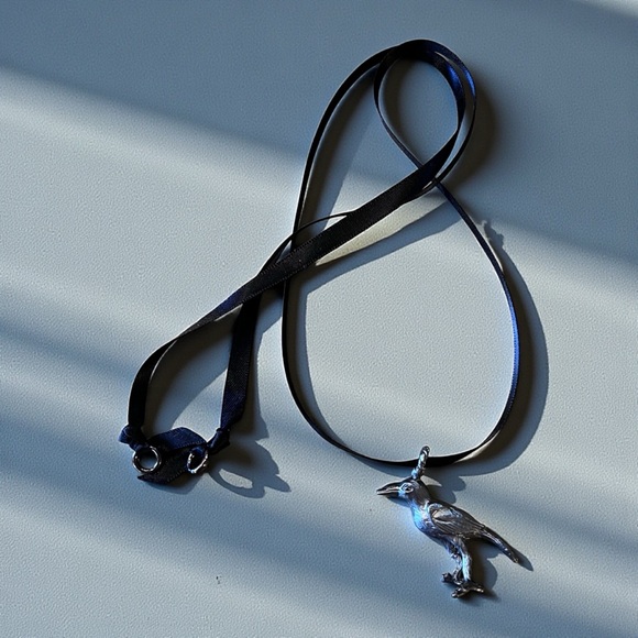 Raven Pendant Satin Ribbon Choker Necklace Enchanting Whimsical Gothic - Picture 9 of 17